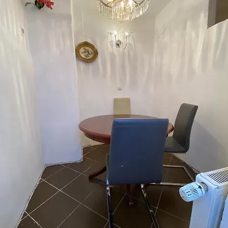 شقة Apartman Titanik توزلا