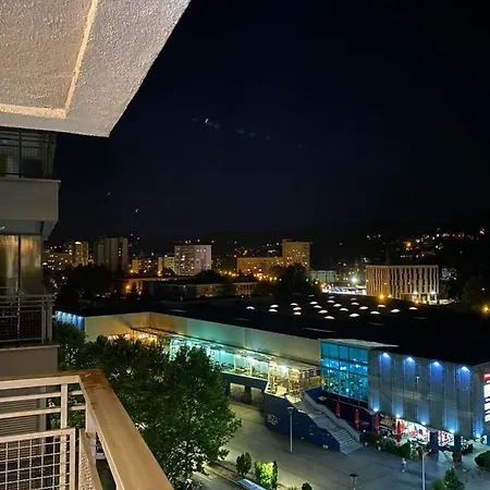 Apartman Titanik شقة