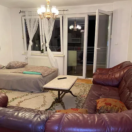 Apartman Titanik توزلا